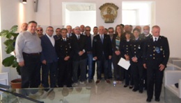 Il Presidente Nicola Bono con i rappresentanti degli Enti che hanno partecipato alla cerimonia.
