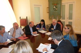 Il Presidente Nicola Bono con i responsabili degli Enti che coordinano le attività della Campagna antincendi.