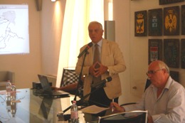 Il Presidente Nicola Bono </br> con il dirigente del settore ambiente Domenico Morello.