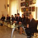 maggio2010ilpresidentedelconsigliomichelemangiaficoconsegnagliattestatiaipartecipantialcorsodiformazioneperelettricistipermontaggiindustriali