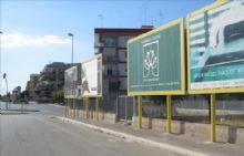 Cartelloni stradali.